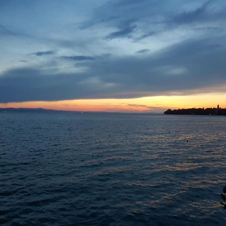 Sonniges Dach-Ferienzimmer Lindau  Esterno foto